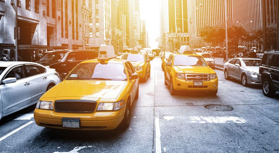 des taxis dans les rues de New York