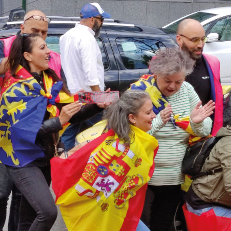 chauffeurs de taxis catalan qui manifestent à Bruxelles
